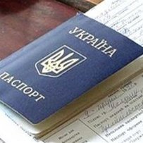 Сергій РАДУТНИЙ: «Ми створили всі умови, щоб переселенці зі сходу могли безперешкодно відновити паспорти»