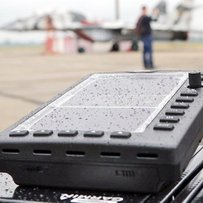 Волонтерська група «Повернись живим» передала 15 спеціальних високочастотних GPS-навігаторів 40-й та 831-й винищувальним авіаційним бригадам у Василькові й Миргороді