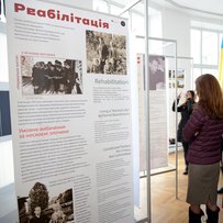 Норвежці привезли в Київ документальну виставку про страшні часи сталінського ГУЛАГу (фото)
