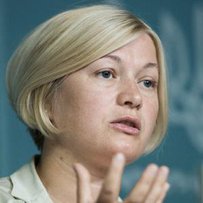 Перший віце-спікер Верховної Ради України Ірина Геращенко: Путін може використати питання заручників, щоб підняти рейтинг лояльних до Кремля кандидатів