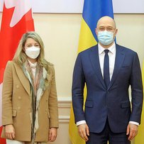 Україна та Канада  — однодумиці