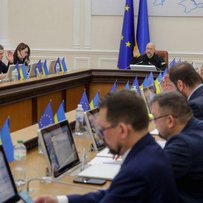 Пріоритети відновлення: людське житло і захист для енергетики