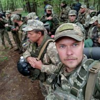 І один у бліндажі воїн