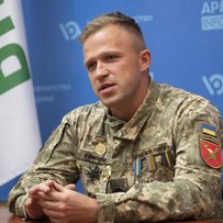 Завжди прагнув бути офіцером 