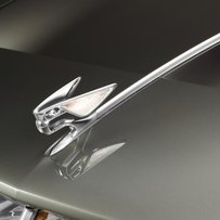 Компанія Bentley показала концепт ювілейного електромобіля (фото)