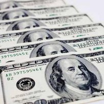 Аналітики віщують глобальну економічну кризу, причиною якої є сильний долар США