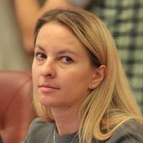 Міністр соціальної політики Юлія Соколовська запрошує всіх охочих долучитися до розвитку системи сімейних форм виховання