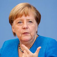 Ангела Меркель наполягає: діалог з Росією потрібен