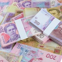 У лютому до держбюджету надійшло 184,8 мільярда гривень