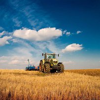 Українські аграрії розпочали активну сівбу ранніх ярових культур