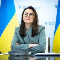 Люди чекають на реальні виплати