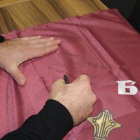 До дня народження «Урядового кур’єра» 8 корпус ДШВ зробив подарунок колективу редакції