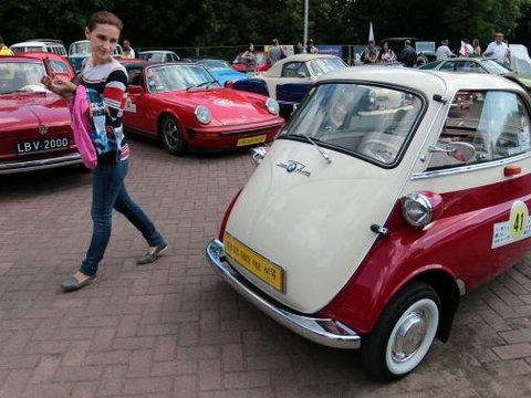  У Львові відбувся фестиваль ретро автомобілів