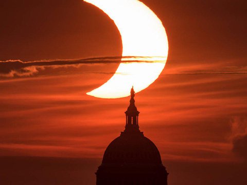 Як пройшло кільцеподібне сонячне затемнення: відео