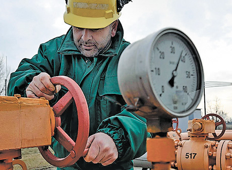 Газовий вентиль України працює стабільно. Фото з архіву редакції