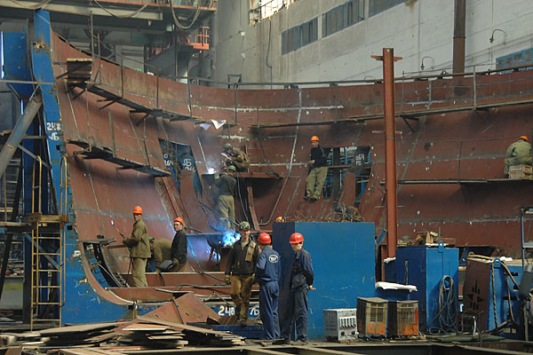 Корабели звикають працювати в борг? Фото з сайту info.tatcenter.ru