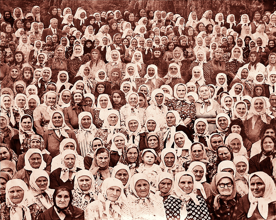 Лише в одному селі Мельники, що на Черкащині, за роки війни овдовіло 268 жінок. Фото надані автором