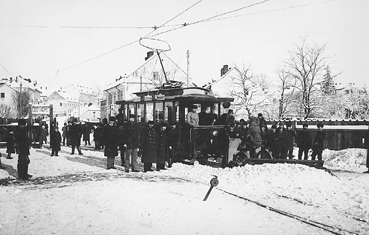 Трамвай поблизу депо (кінець XIX століття).