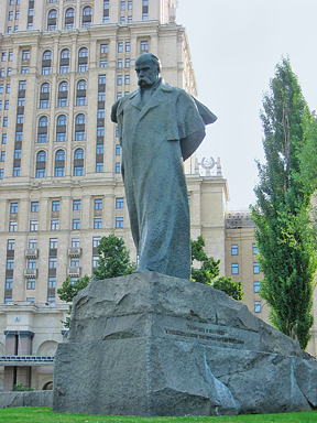 Пам’ятник Шевченкові в Москві.