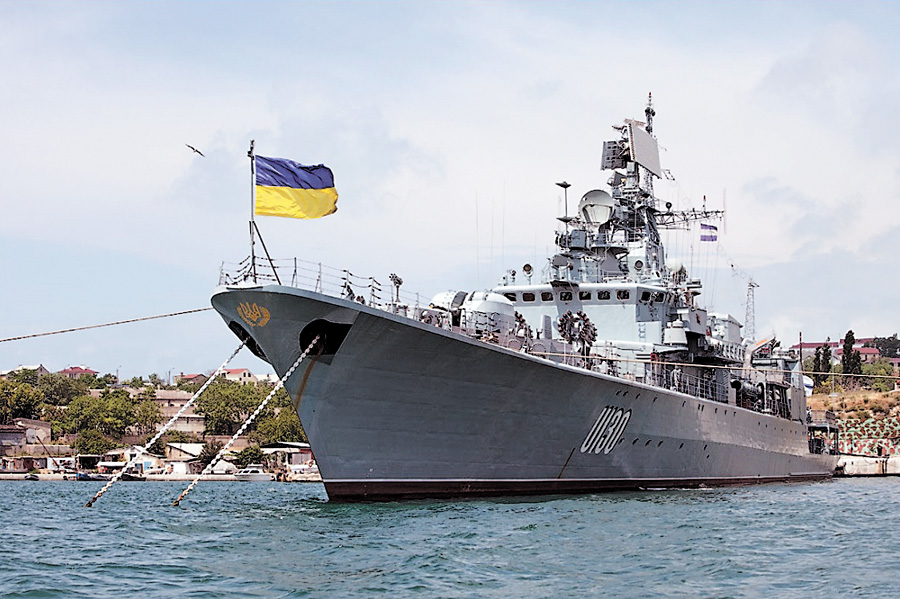 Військові кораблі продовжують захищати морські кордони. Фото з сайту joinfo.ua