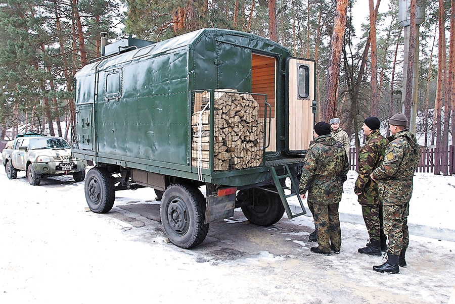 Черкаські лісівники передали силам АТО дві пересувні лазні. Фото з сайту lis.ck.ua