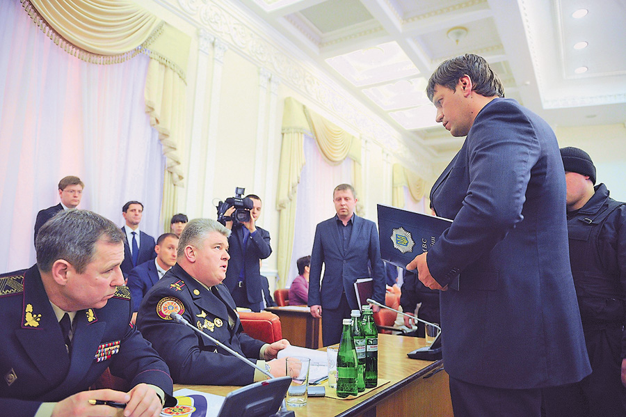 Це засідання Кабміну стало останнім для керівництва ДСНС. Фото з сайту kmu.gov.ua