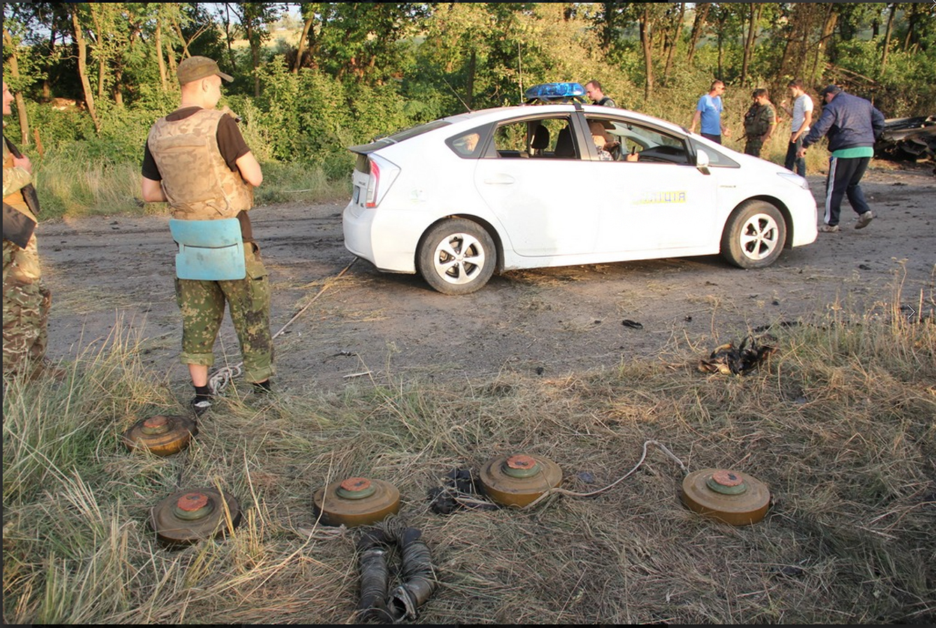 Проросійські бойовики надовго засмітили нашу землю. Фото з сайту mil.gov.ua