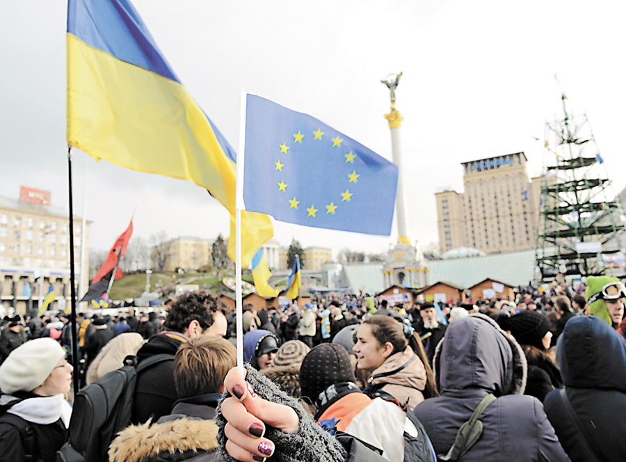 Те, за що боролися на Євромайдані, поступово втілюють у життя. Фото Володимира ЗAЇКИ