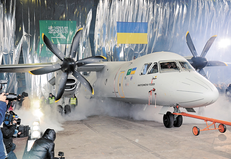 Ан-132D, який побудували в 2016 році, — глибока модифікація літаків Ан-26 і Ан-32. Фото прес-служби ДП «Антонов»