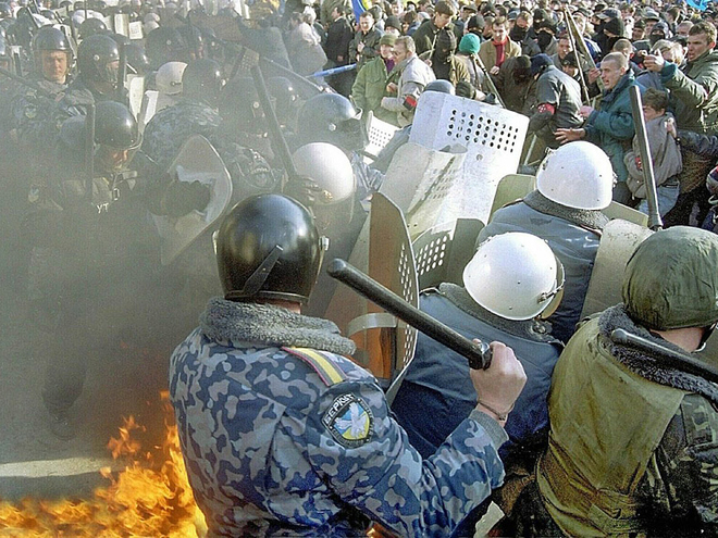 2001 року день народження Шевченка став для України пробою на українство, однак тодішня перемога влади над власним народом у кінцевому підсумку виявилася пірровою.