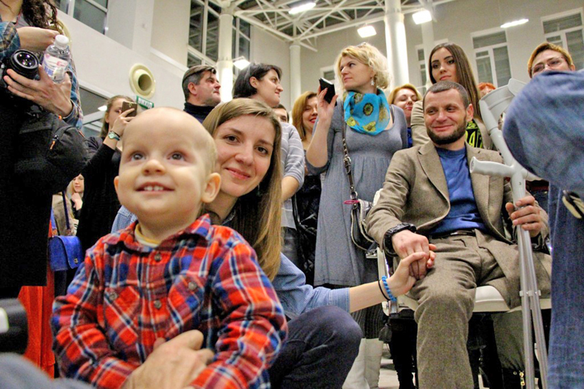Обличчя рідних випромінюють радість і безслівне: «Умійте радіти життю!». Фото з сайту museumshevchenko.org.ua