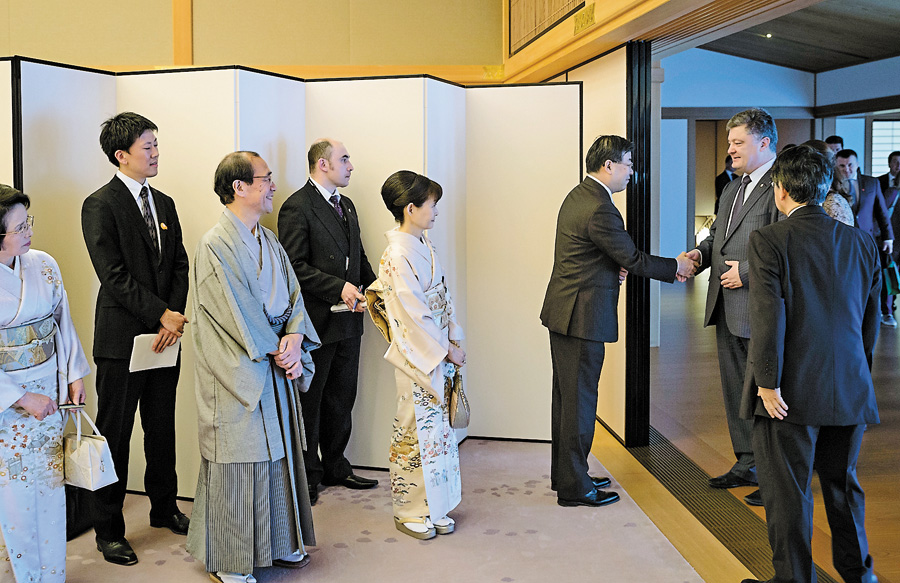 У префектурі Кіото Петра Порошенка зустріли з традиційною східною гостинністю. Фото Михайла Палінчака