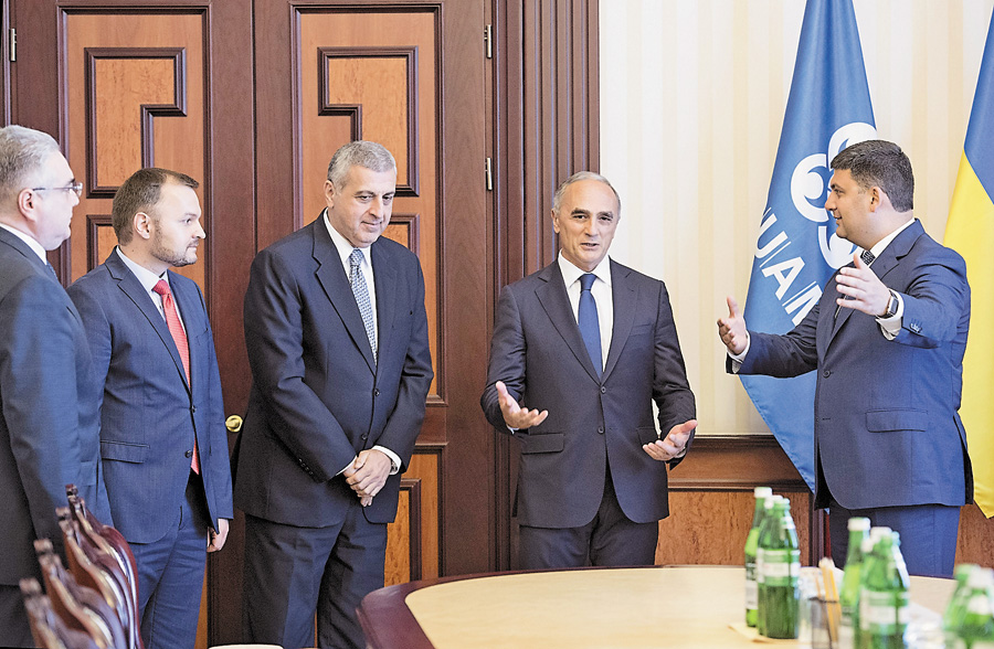 Прем’єр запропонував створити у межах ГУАМ бізнес-майданчик для обміну думками щодо залучення інвестицій. Фото з Урядового порталу