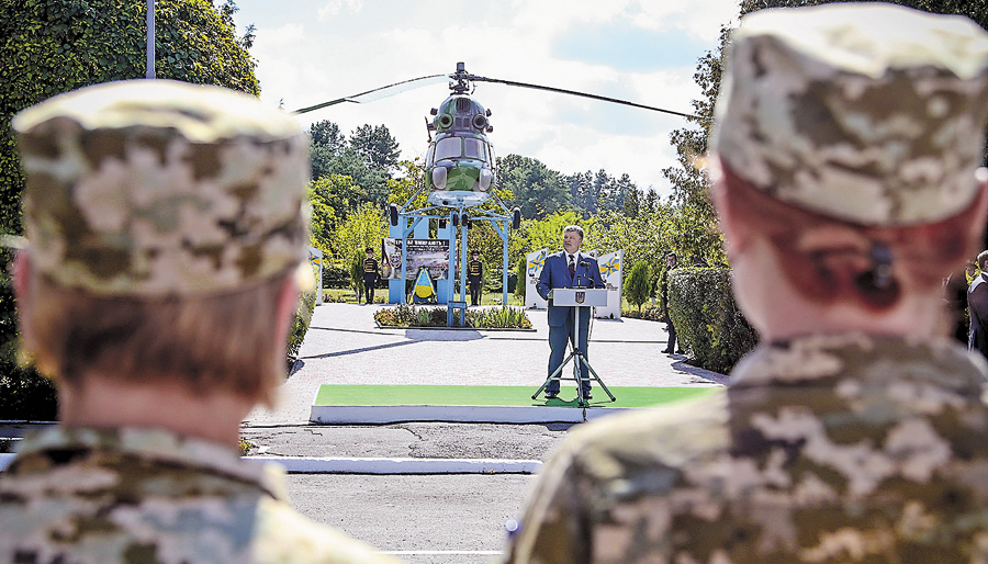 16-та окрема бригада армійської авіації стоїть на захисті мирного неба Батьківщини. Фото з офіційного інтернет-представництва Президента України