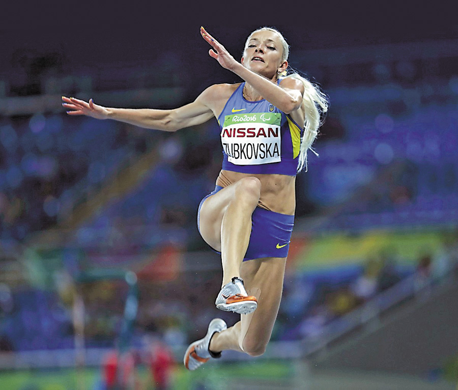 На легендарному стадіоні «Маракана» легкоатлетка Оксана Зубковська знову була неперевершеною у секторі для стрибків. Фото з сайту unian.net