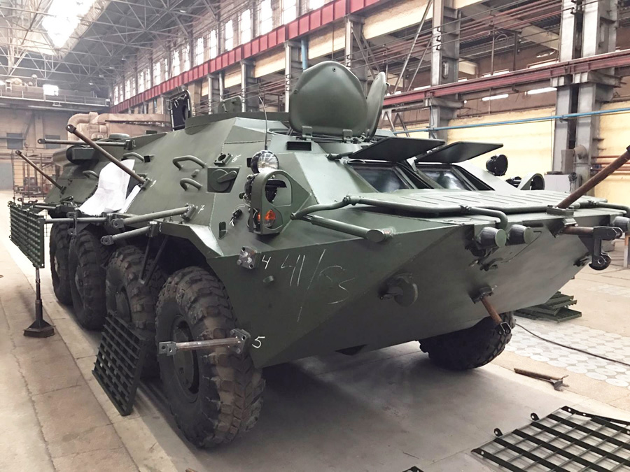 На Київському бронетанковому ремонтному заводі створюють БТР-3, для виробництва якого скооперувалися 150 підприємств. Фото з соціальної мережі facebook.com/sdelanoVukraine