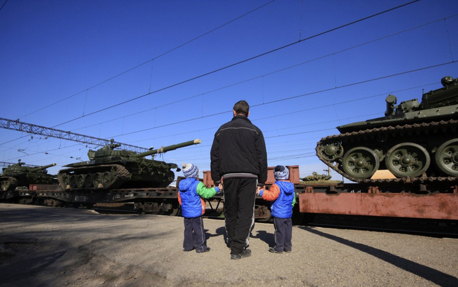 Російська військова присутність позбавила півострів національної ідентичності та курортної привабливості. Фото з сайту newsweek.com