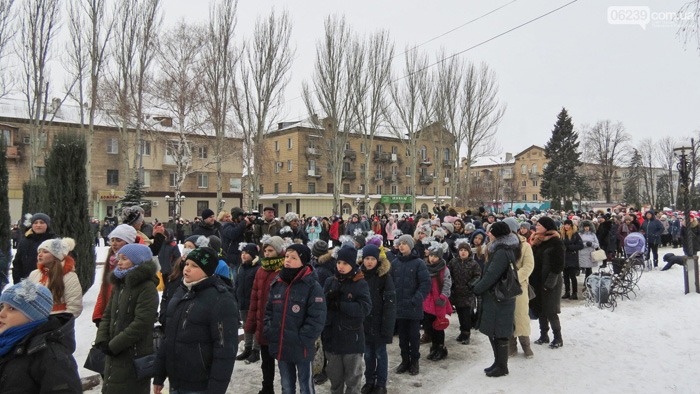 У Покровську «Щедрика» заспівали 2888 виконавців. Фото з сайту 06239.com