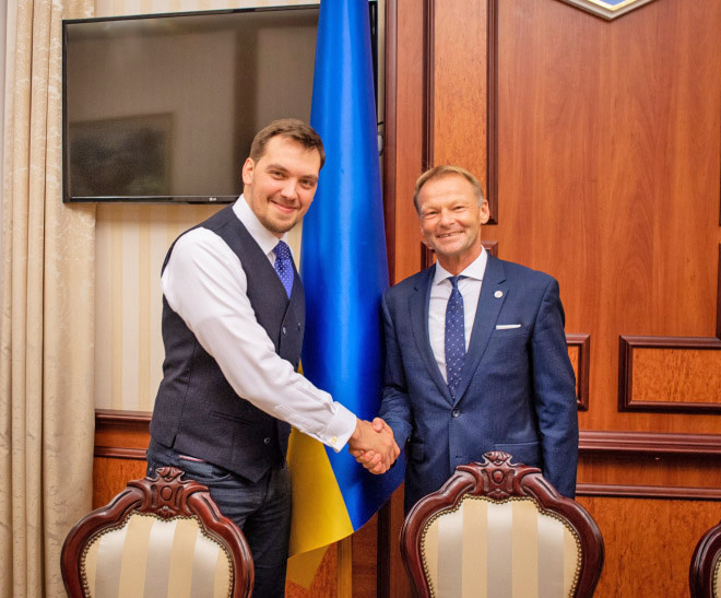Віцепрезидент Європейського інвестиційного банку Вазил Гудак запевнив Прем’єра в зацікавленості подальшої співпраці з Україною. Фото з Урядового порталу