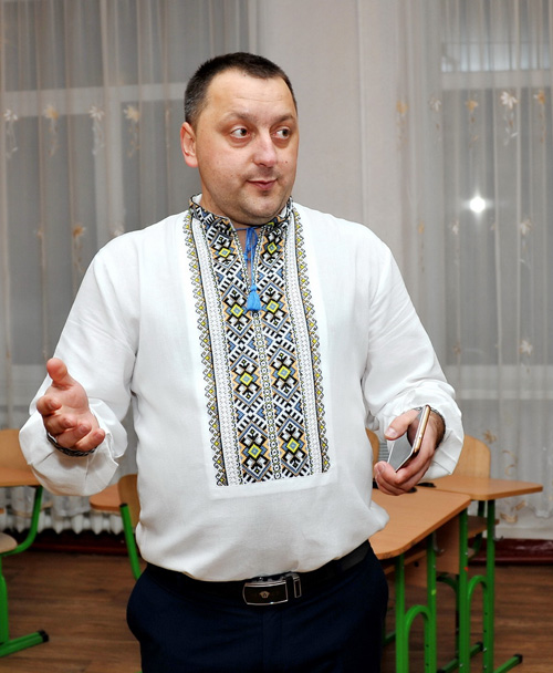 Олексій Головатий нещодавно став амбасадором миру UN RPP, тож тепер і школу називають амбасадорською