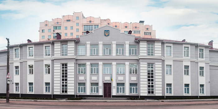 Фасад будівлі Чернігівського окружного адміністративного суду після реконструкції. Фото надані пресслужбою ДСА