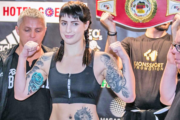 Марина наполегливо готується до нових важливих боїв. Фото з сайту noc-ch.ck.ua