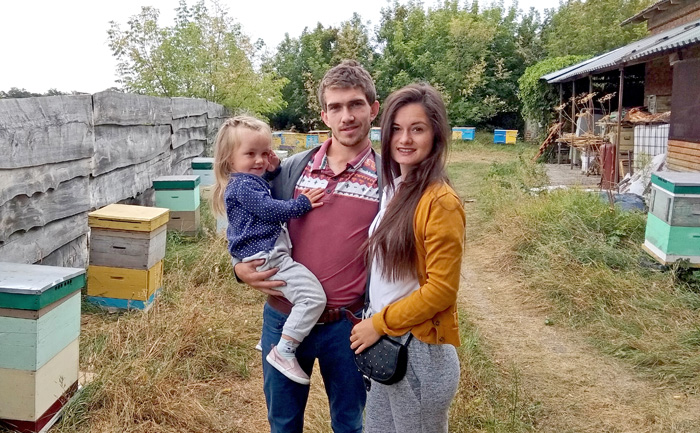 На Черкащині сім’я переселенців знайшла впевненість у завтрашньому дні, розвинула власну справу. Фото надали герої публікації