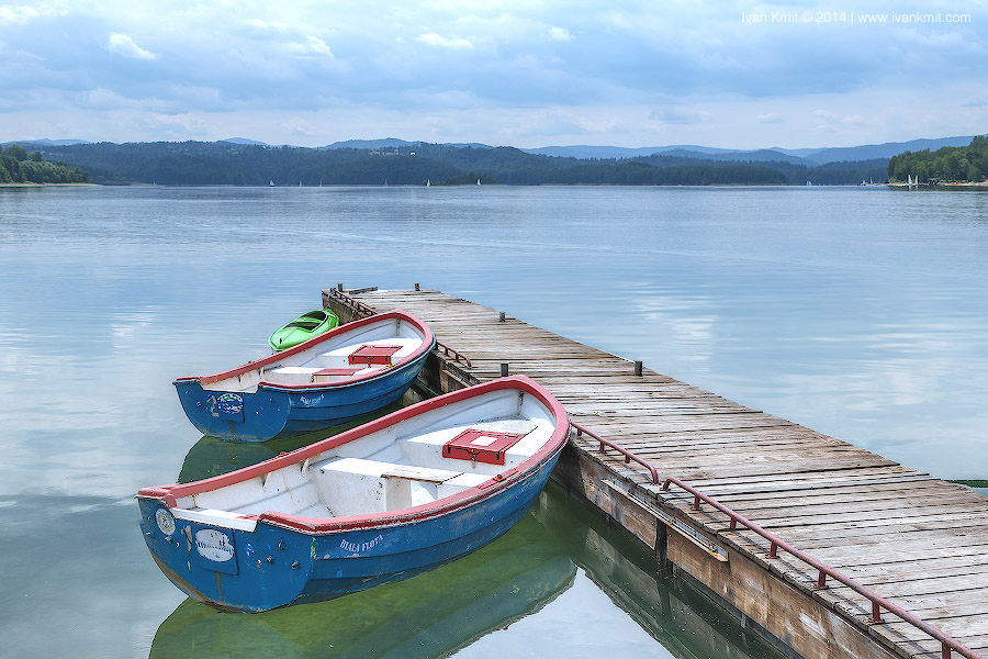 Солінське озеро — одна з найбільших і найкрасивіших водойм Польщі. Фото з сайту ivankmit.com