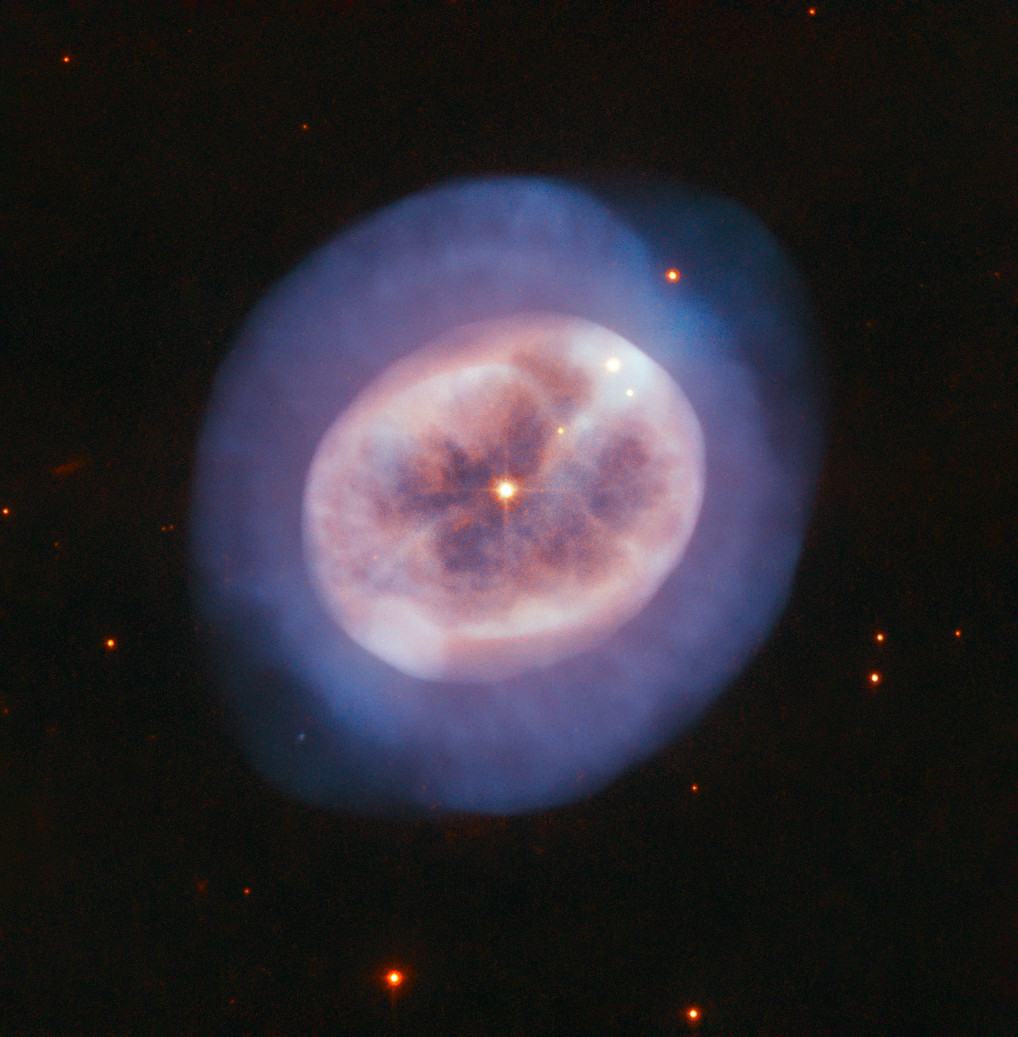 Планетарна туманність NGC 2022. Credit: ESA / Hubble & NASA, R. Wade  