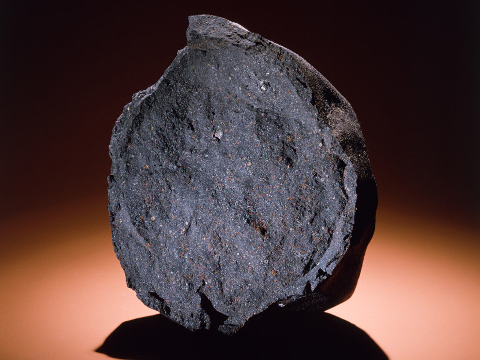 Фрагмент Мурчісонського метеорита. Credit: Art Bromage