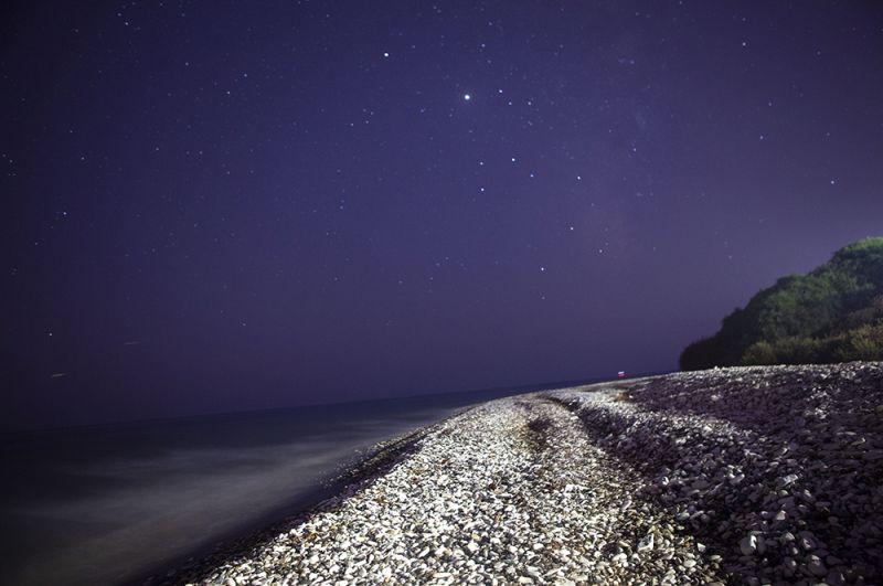 Зоряне небо під час метеорного потоку Персеїди в Ларнаці, Кіпр.