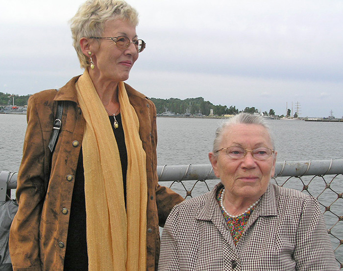 Анна Валентинович (праворуч) та Анна Башановська. Фото автора