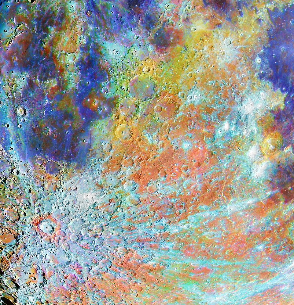 «Це яскраве зображення розфарбовує тьмяні кольори на поверхні Місяця. Ця композиція не тільки вражає візуально, але й підкреслює різні матеріали, з яких складається Місяць», – Емілі Драбек-Маундер. Автор: Alain Paillou / rmg.co.uk