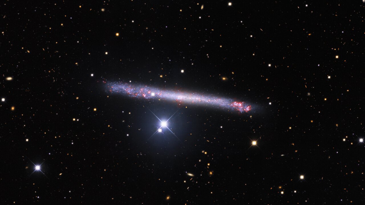 Галактика IC 2233. Credit: KPNO / NOIRLab / NSF